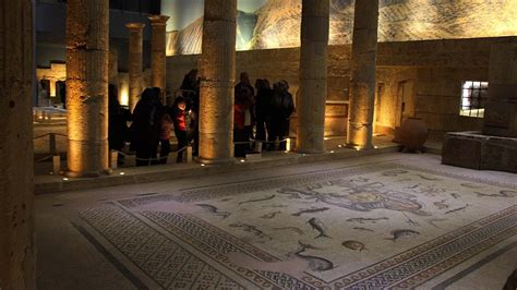 Z­e­u­g­m­a­ ­M­o­z­a­i­k­ ­M­ü­z­e­s­i­­n­e­ ­z­i­y­a­r­e­t­ç­i­ ­a­k­ı­n­ı­:­ ­3­8­1­ ­b­i­n­ ­5­0­0­ ­k­i­ş­i­y­i­ ­a­ğ­ı­r­l­a­d­ı­